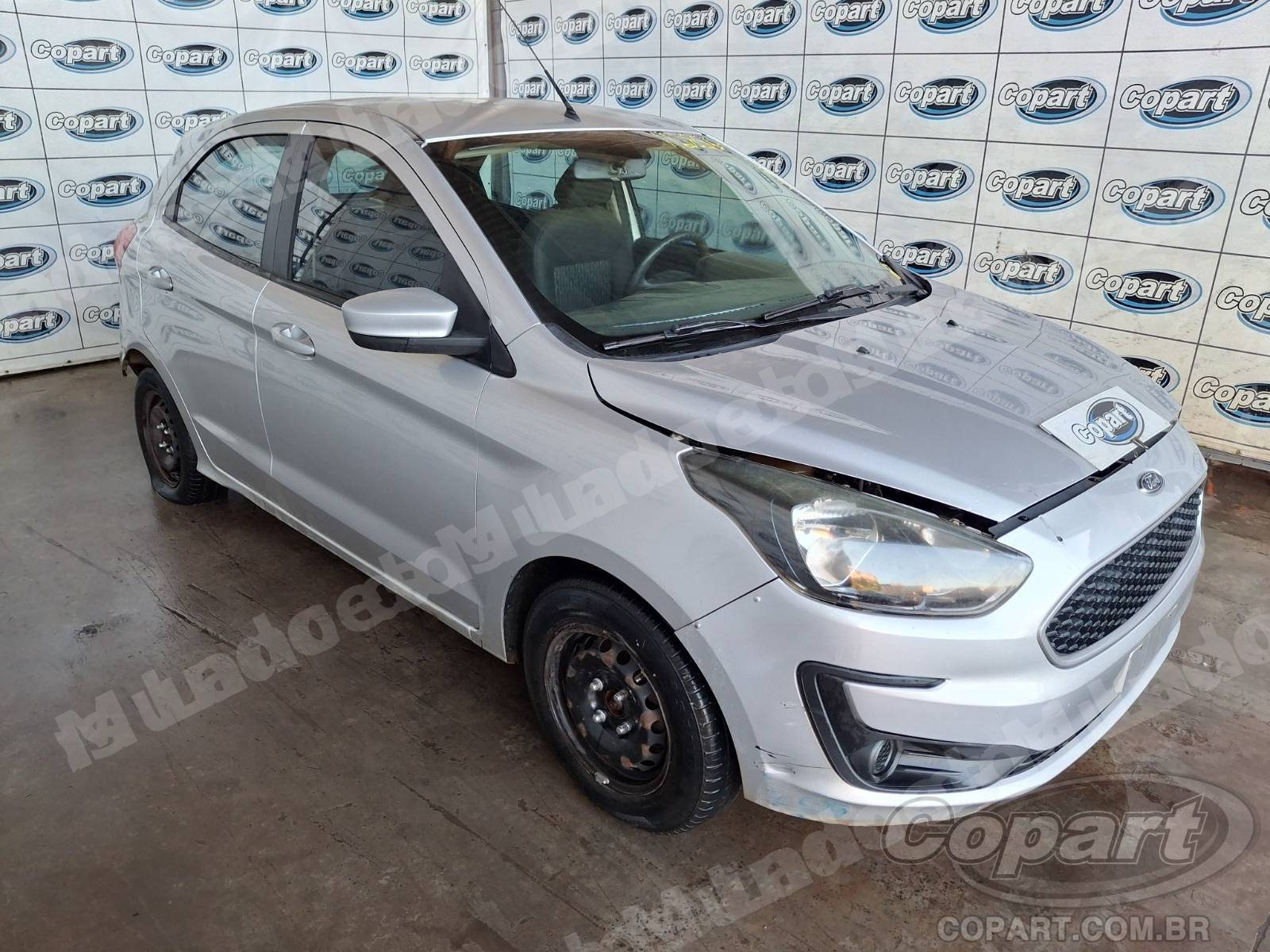 Lote em leilao em Candeias/BA