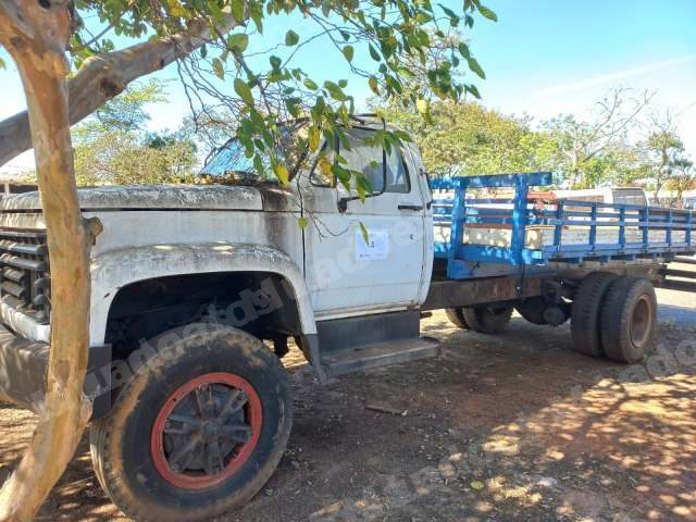 Gm em leilao em Brasil