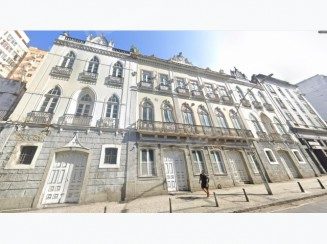 Imóvel comercial de 704 m2 em leilão em Rio de Janeiro/RJ