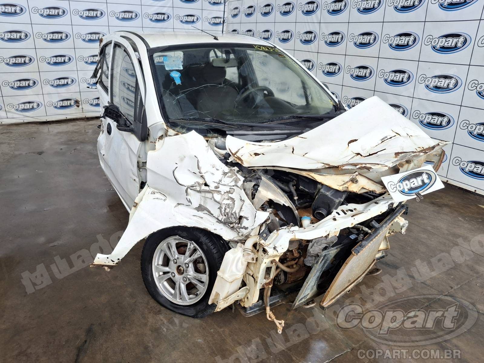 Lote em leilao em Candeias/BA