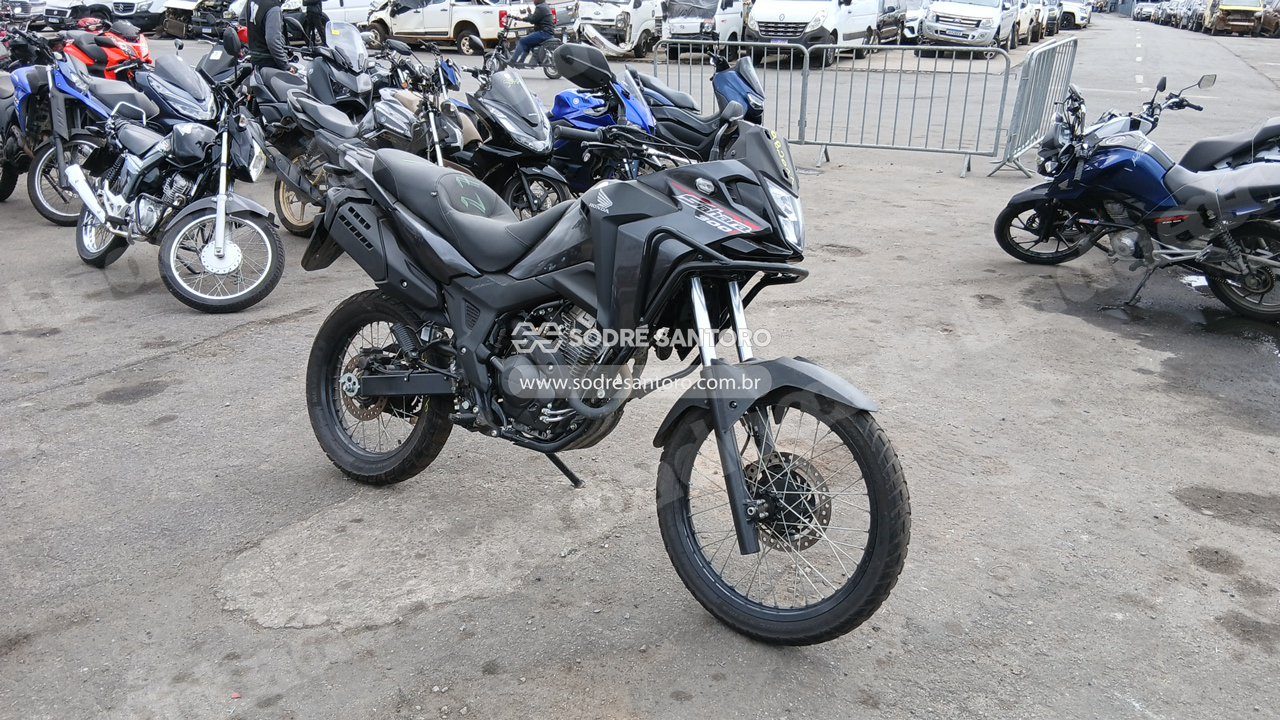 Honda Xre 300 Sahara Adv 2026 em leilao em Brasil