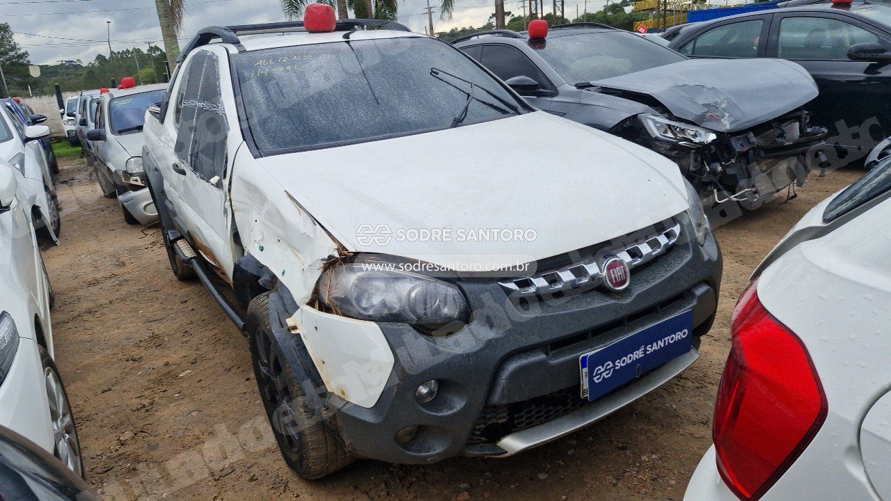 Fiat em leilao em São José dos Pinhais/PR