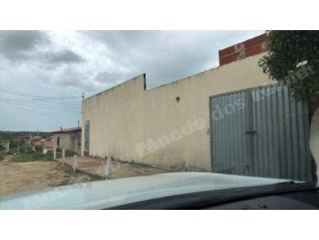 Imóvel de 74 m2 em leilão em Canindé/CE