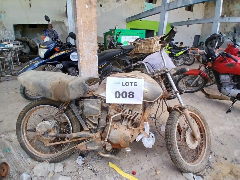 Honda em leilao em BA