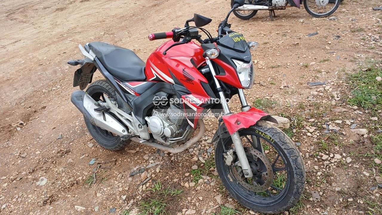 Honda Cb 250F Twister 2018 em leilao em São José dos Pinhais/PR