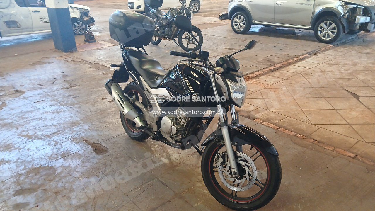 Yamaha Fazer Ys250 2013 em leilao em Sertãozinho/SP
