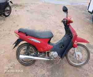 Honda C100 em leilão em Brasil - Lote 4