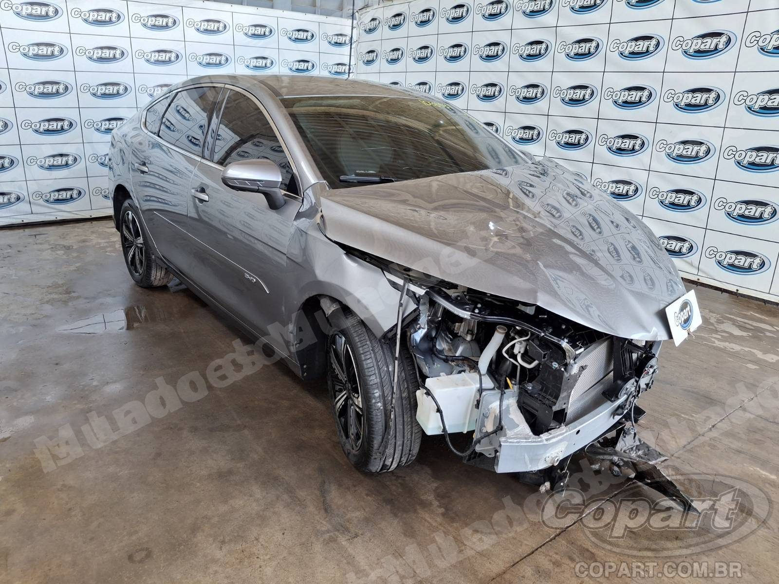 Lote em leilao em Candeias/BA