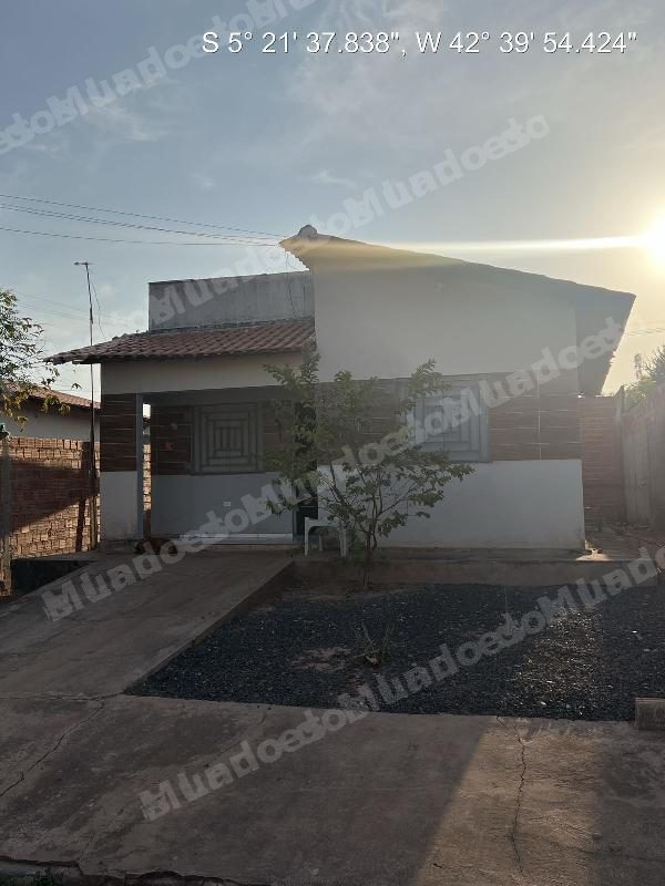 Casa em leilao em O/PI