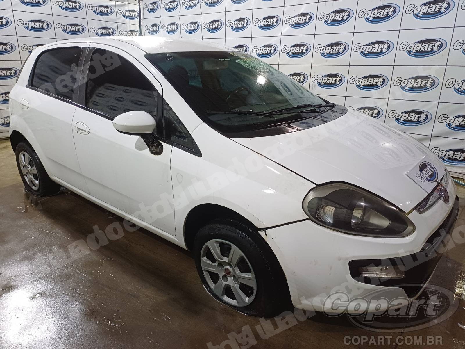 Veiculo em leilao em Candeias/BA