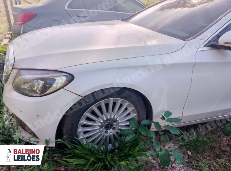 Mercedes em leilao em Cuiabá/MT