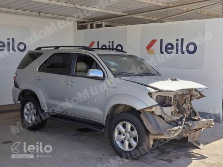 Toyota Hilux em leilão em Taguatinga/DF
