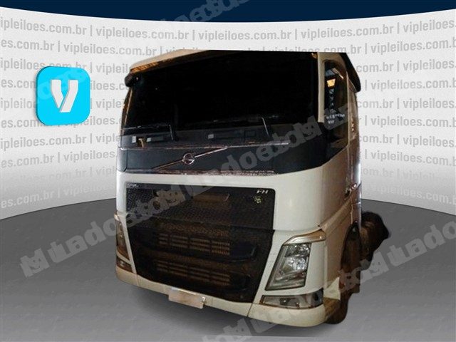 Volvo em leilao em Brasil