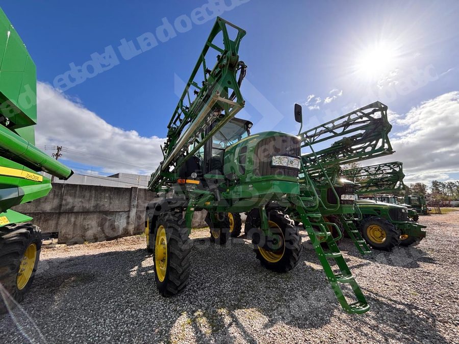Máquina agrícola 2023 em leilão em Pantano Grande/RS