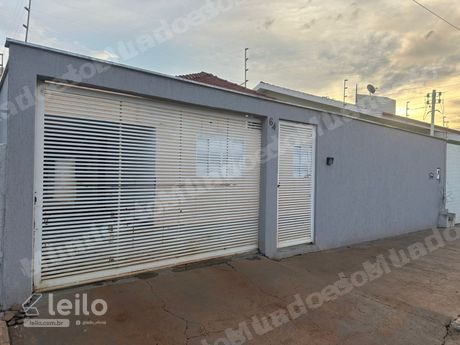 Casa em leilao em Quirinopolis/GO