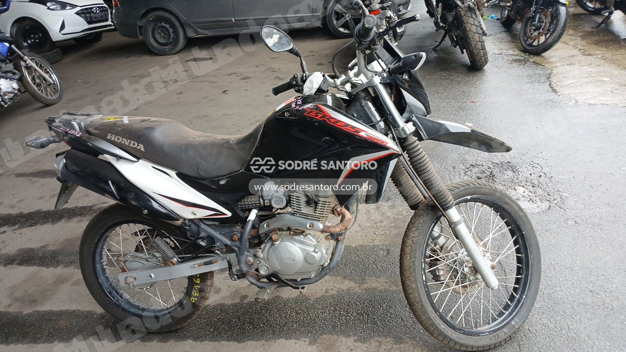 Honda Nxr150 Bros Esd 2014 em leilão em Brasil