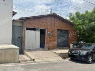 Casa em leilao em Jaguaretama/CE