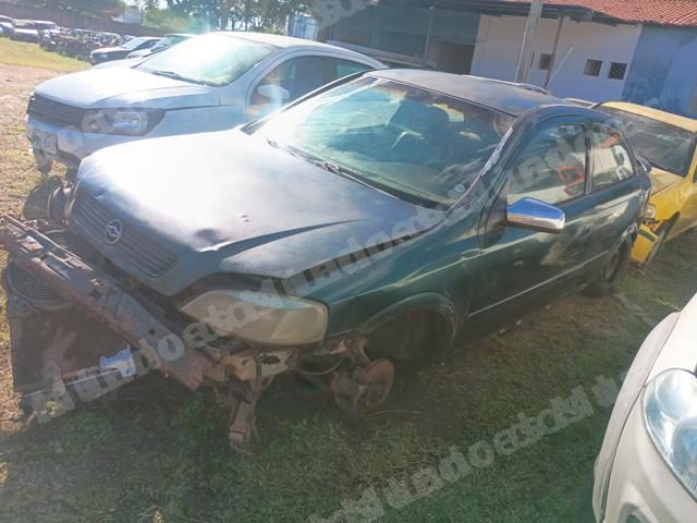 Gm 2000 em leilao em Brasil - Lote 4
