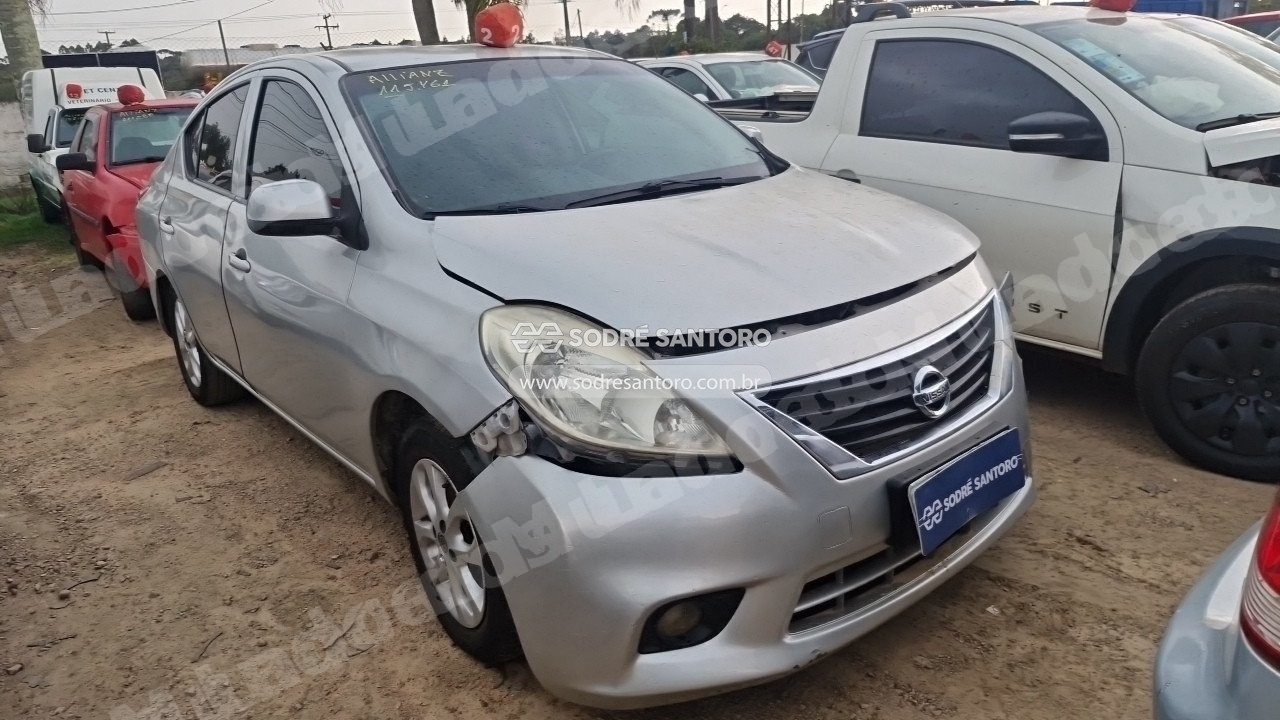 Nissan Versa 16S Flex 2012 em leilao em São José dos Pinhais/PR