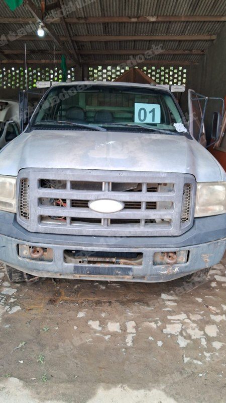 Ford em leilao em Brasil - Lote 27