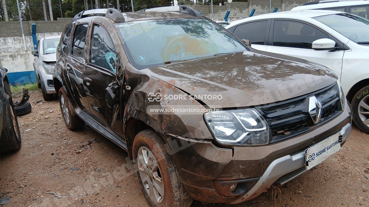 Renault Duster  4X2 2017 em leilão em São José dos Pinhais/PR