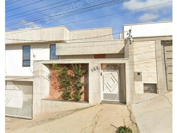 Casa de 248 m2 em leilao em Lavras/MG