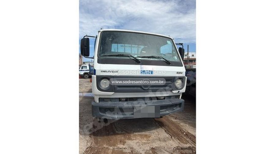 Volkswagen 8.160 Drc 4X2 2015 em leilão em Guarulhos/SP - Lote 4