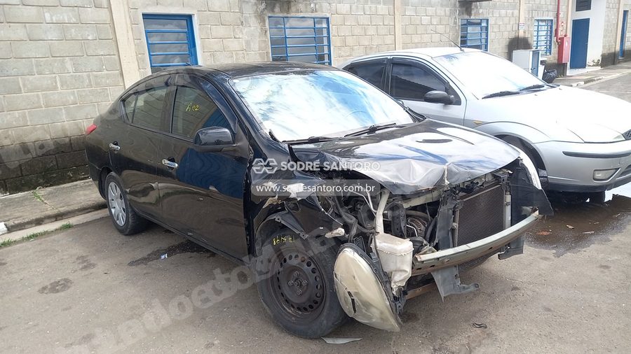 Nissan Versa 16Sv Flex 2014 em leilão em Monte Mor/SP