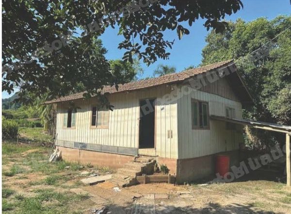Lote em leilao em Brasil
