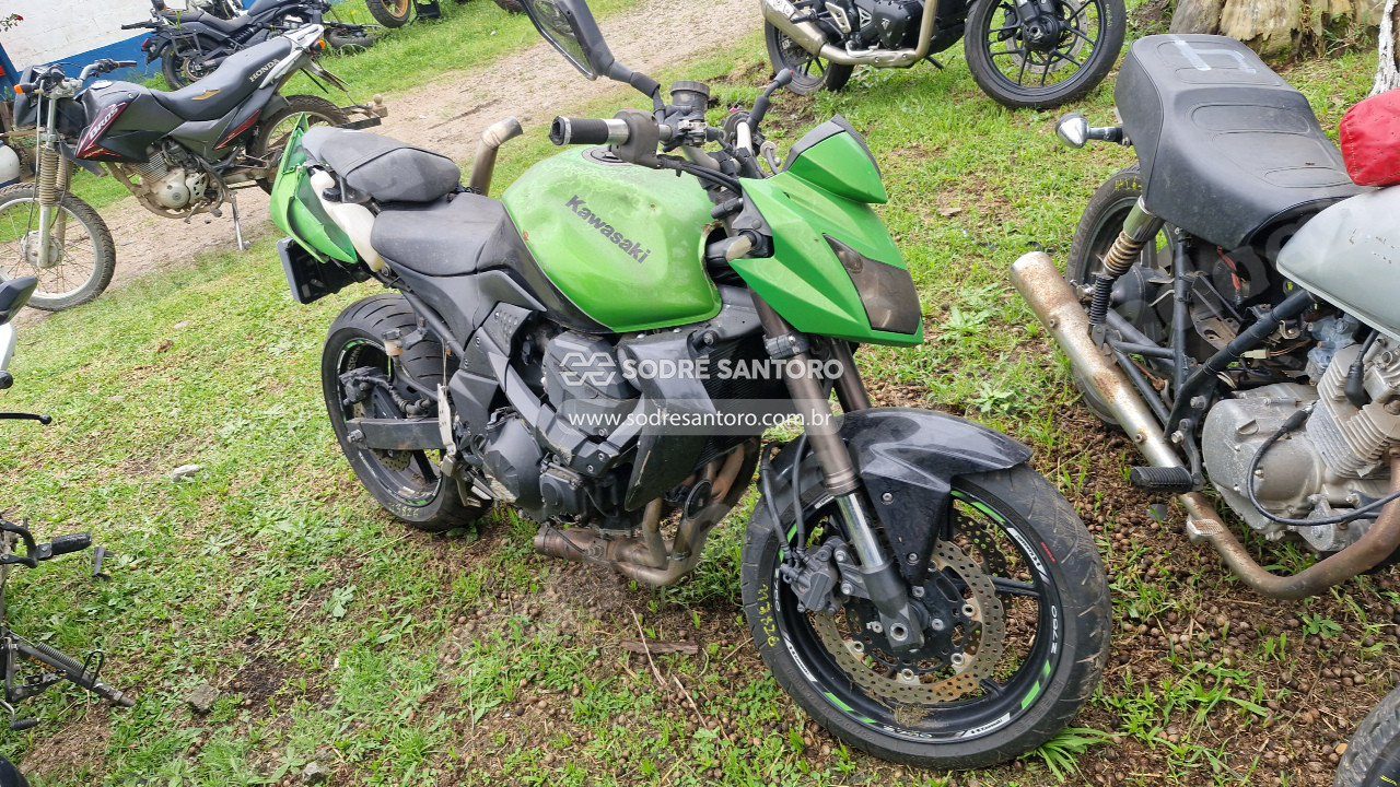 Kawasaki Z750 2012 em leilão em São José dos Pinhais/PR