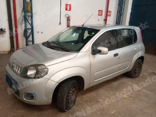 Fiat Uno 2013 em leilão em Betim/MG - Lote 3