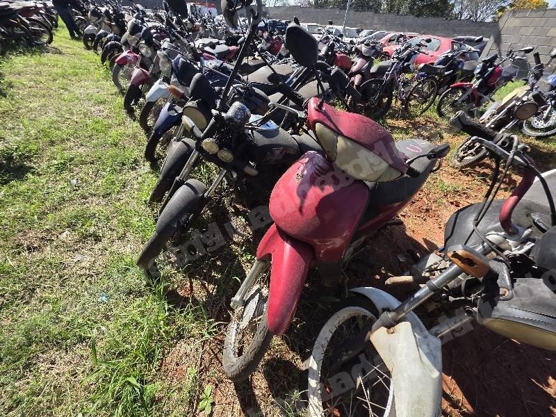 Honda 2003 em leilão em Telêmaco Borba/PR - Lote 2