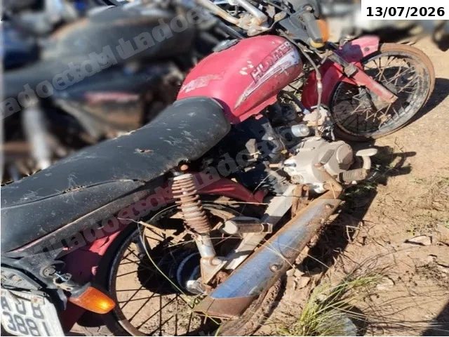 Motocicleta 2006 em leilão em Cruzeiro D'oeste/PR