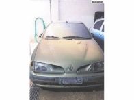 Renault Megane 1999 em leilao em Passos/MG