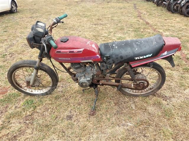 Honda em leilao em Brasil