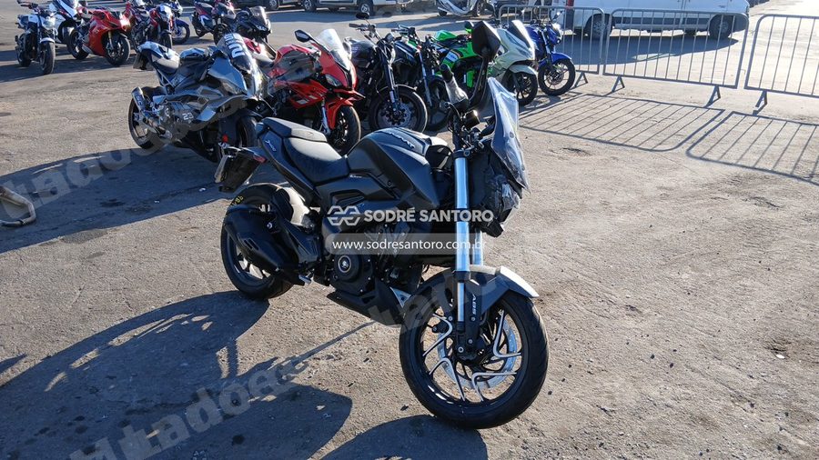 Bajaj Dominar D400 2026 em leilão em Guarulhos/SP