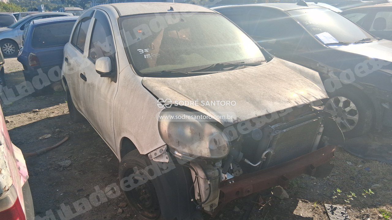 Nissan March 10S Flex 2013 em leilao em Brasil