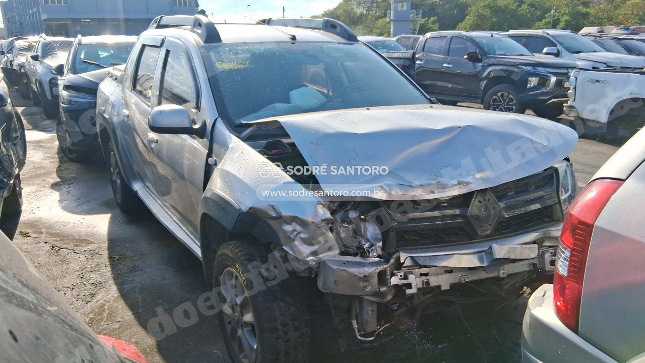 Renault Oroch Dyn 16 Sce 2018 em leilão em Brasil