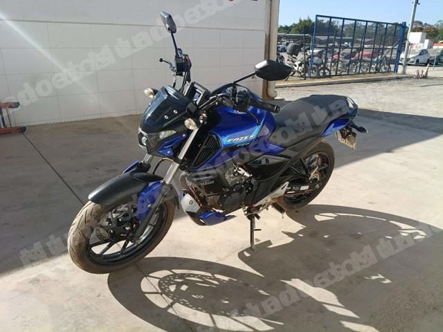 Yamaha 2025 em leilão em Brasil