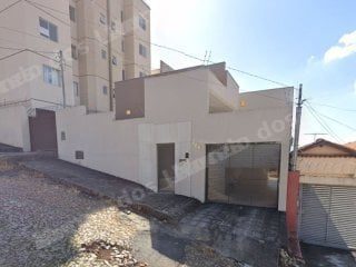 Casa em leilao em Divinópolis/MG