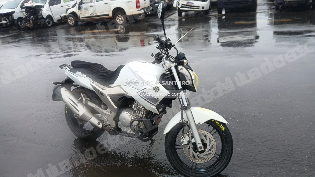 Fazer Ys 250 2014 em leilao em Brasil