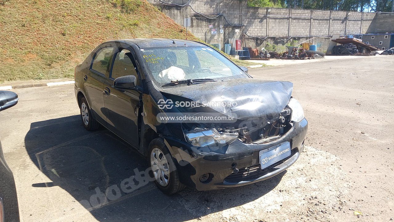 Toyota Etios Sd Xs 2015 em leilao em Monte Mor/SP