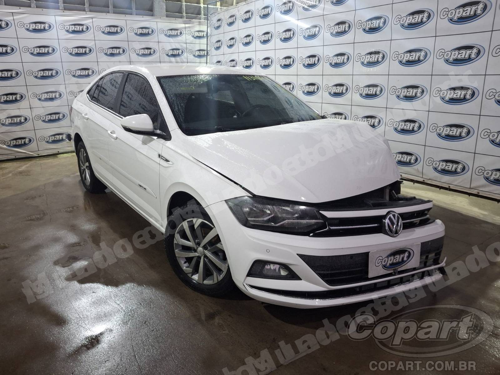 Lote em leilao em Candeias/BA