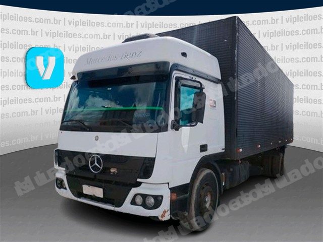 Mercedes em leilao em Brasil