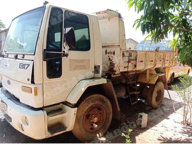 Ford em leilao em Brasil