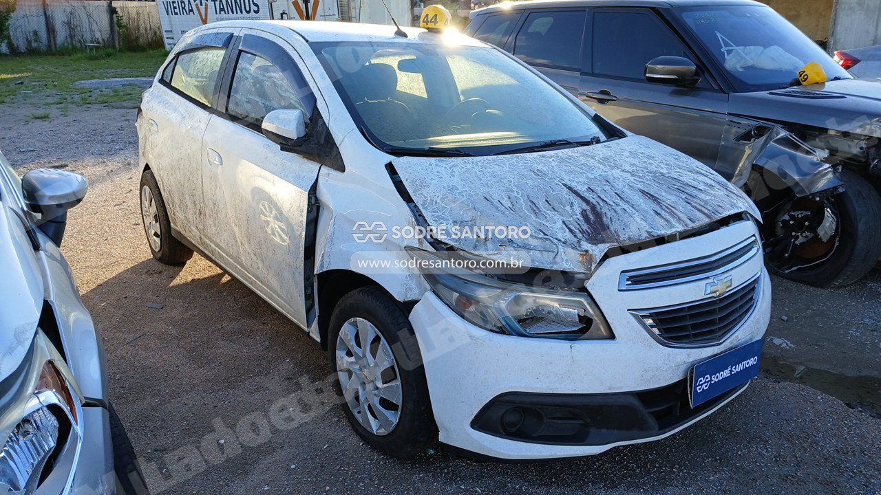 Chevrolet Onix 1.4  Lt 2013 em leilao em Sj. dos Pinhais/PR