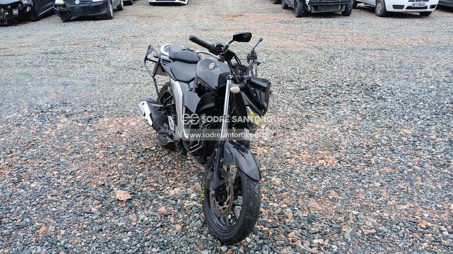 Yamaha Fz25 Fazer 2021 em leilão em São José dos Pinhais/PR