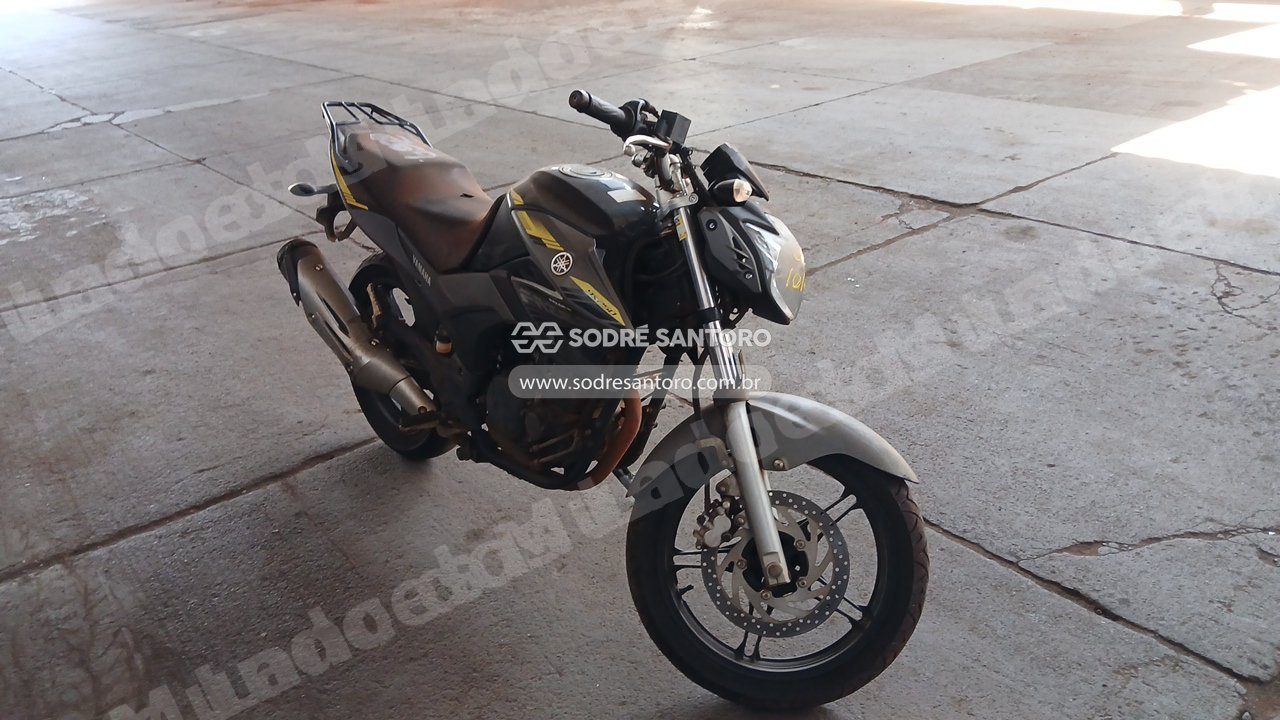 Yamaha Fazer 250 Blueflex 2016 em leilão em Ribeirão Preto/SP