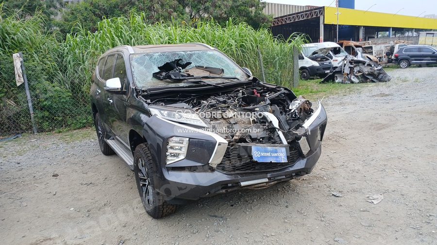 Mitsubishi Pajero Sport Hpe S 2023 em leilão em Guarulhos/SP
