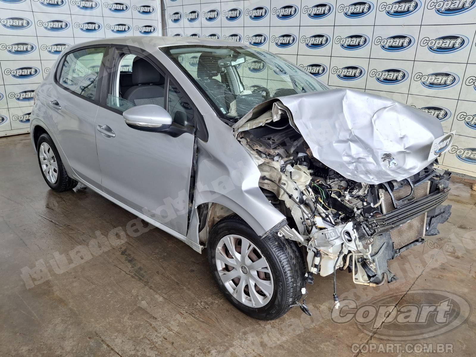 Lote em leilao em Candeias/BA